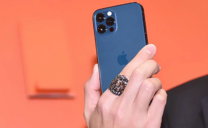 泗阳苹果手机维修分享iPhone12系列重启方法教程 